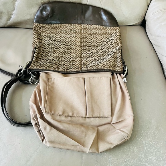 Authentic Coach hobo bag - Picture 10 of 16